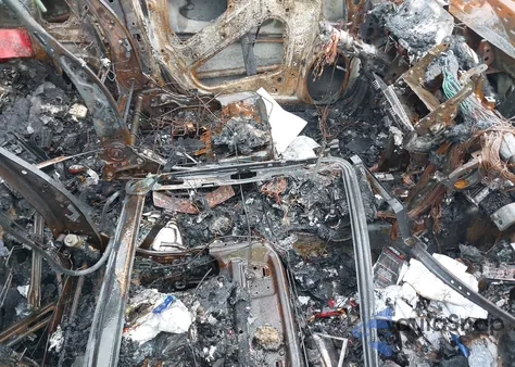 2021 Subaru Forester Touring z USA, uszkodzony, nr VIN JF2SKAXC3MH408557